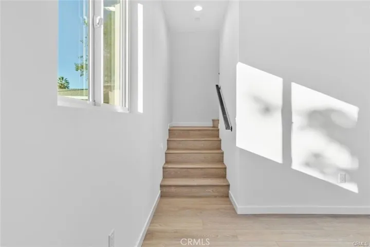 6846 Cedros Avenue, Van Nuys, California 91405