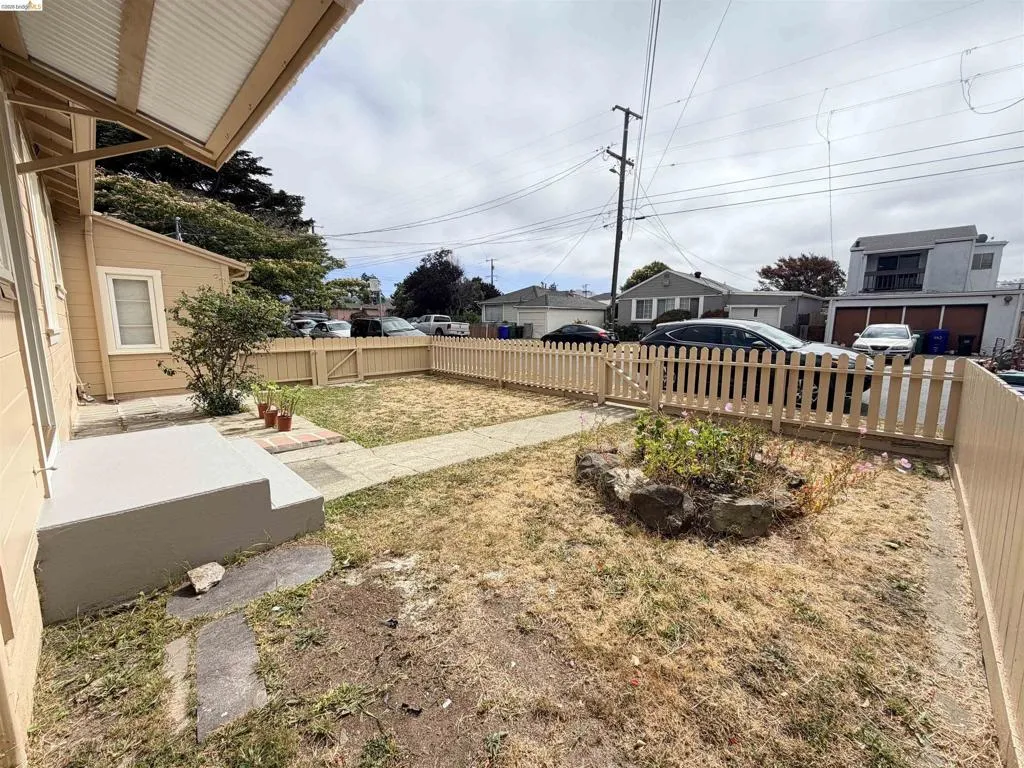 787 34th St, Richmond, California 94805 — photo 4