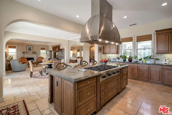7529 Coastal View Drive, Los Angeles, California 90045