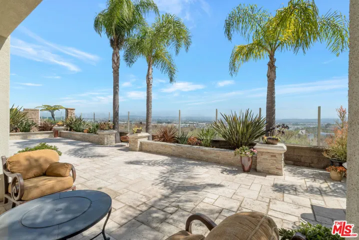 7529 Coastal View Drive, Los Angeles, California 90045