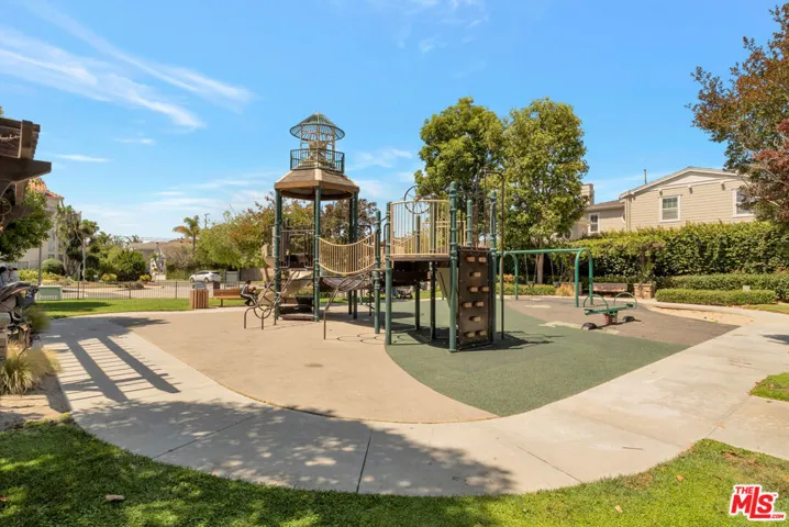 7529 Coastal View Drive, Los Angeles, California 90045