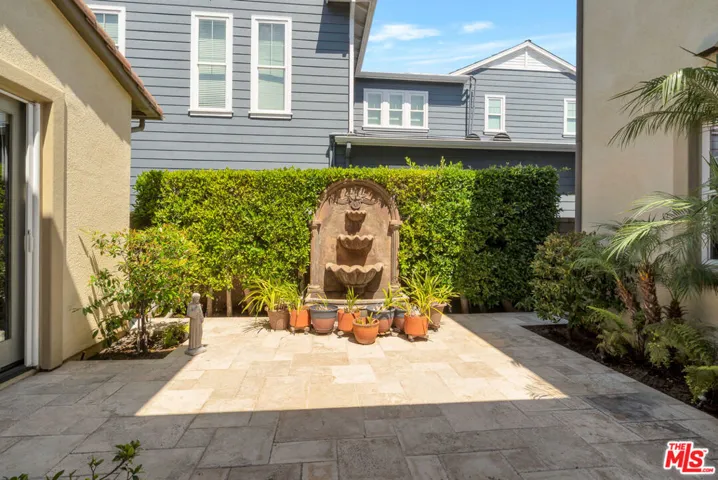 7529 Coastal View Drive, Los Angeles, California 90045