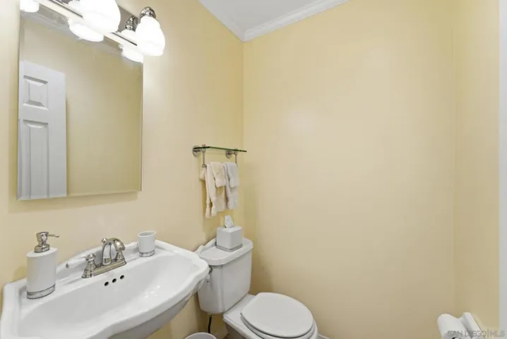 6855 Cartwright, San Diego, California 92120