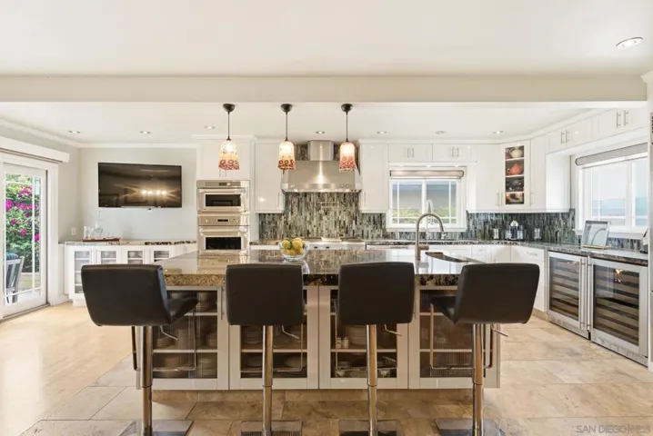 6855 Cartwright, San Diego, California 92120