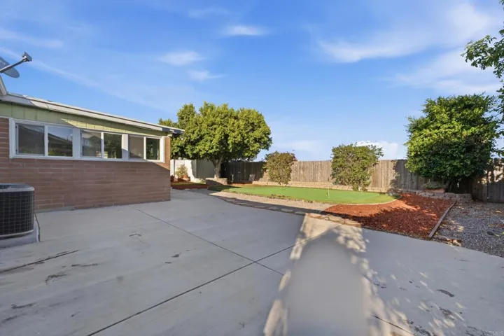 1941 La Corta Street, Lemon Grove, California 91945