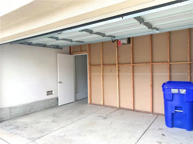 2 Car Garage