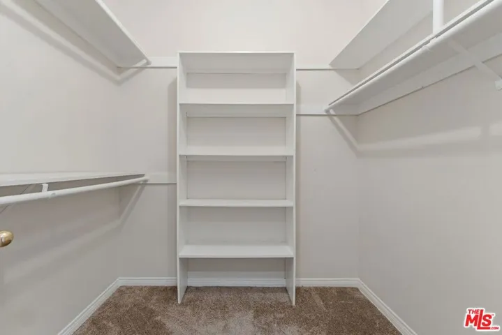 1315 Roxbury Drive 201, Los Angeles, California 90035