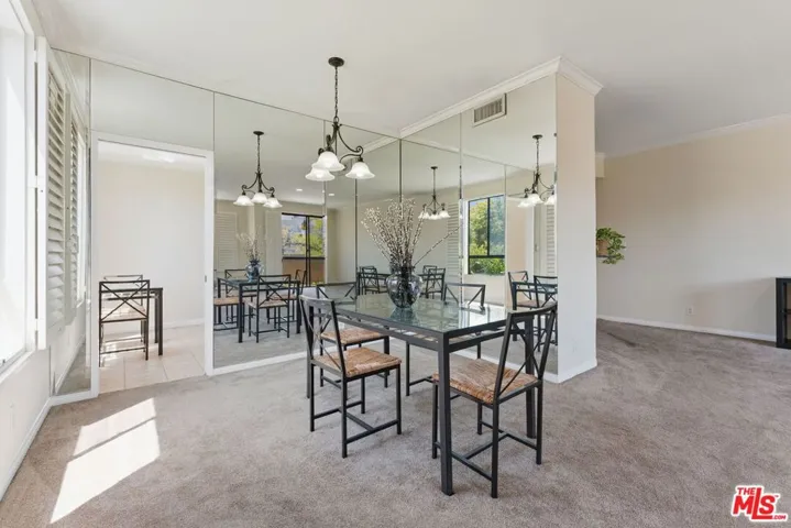 1315 Roxbury Drive 201, Los Angeles, California 90035