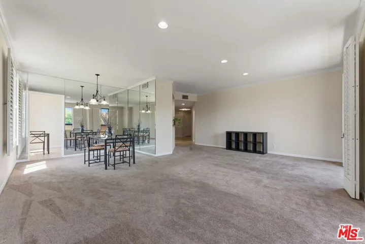 1315 Roxbury Drive 201, Los Angeles, California 90035