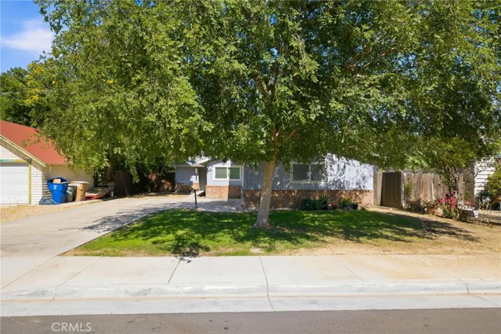 524 B Street, Bakersfield, California 93304