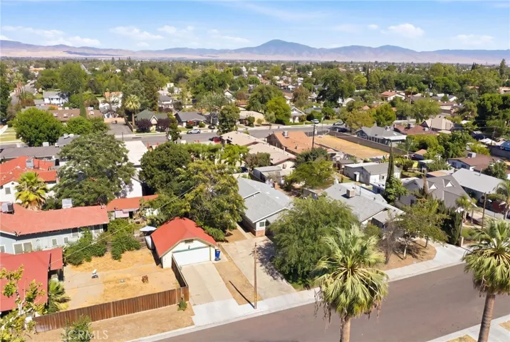 524 B Street, Bakersfield, California 93304