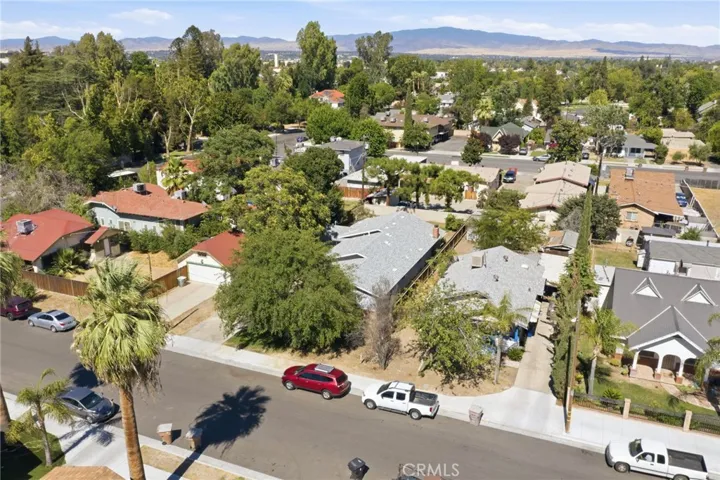 524 B Street, Bakersfield, California 93304