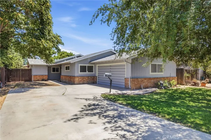 524 B Street, Bakersfield, California 93304