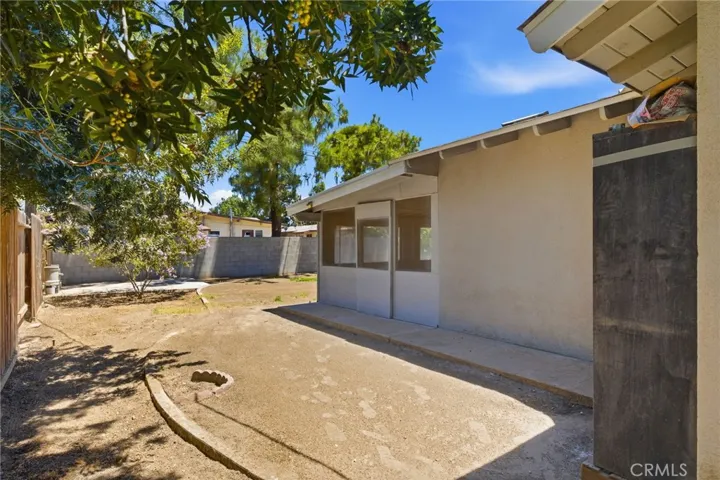 524 B Street, Bakersfield, California 93304
