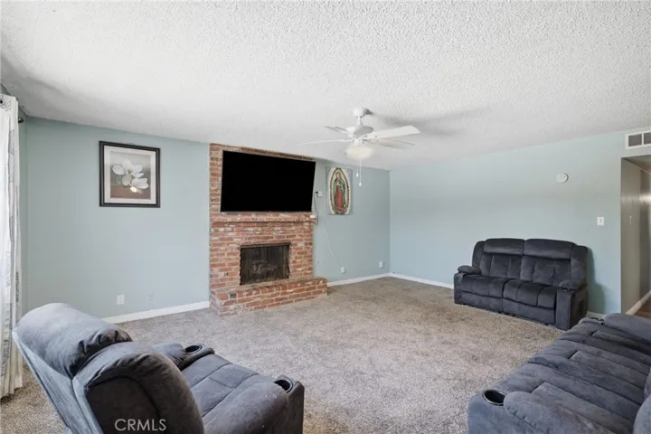 524 B Street, Bakersfield, California 93304