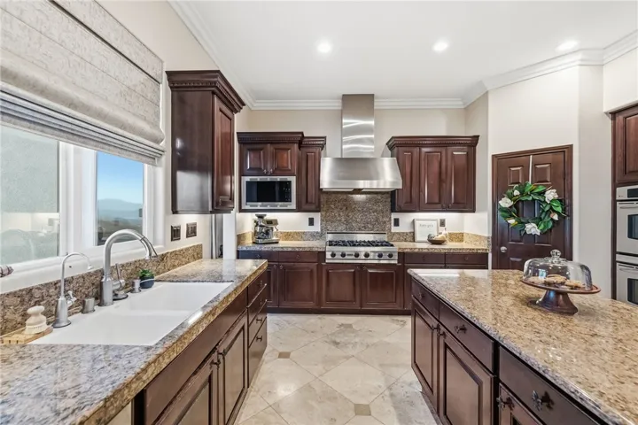 27630 Morning Glory Circle, Temecula, California 92590