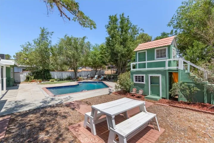 4817 Quartz Hill Rd, Quartz Hill, California 93536