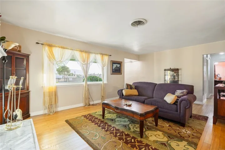 4817 Quartz Hill Rd, Quartz Hill, California 93536