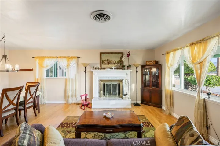4817 Quartz Hill Rd, Quartz Hill, California 93536