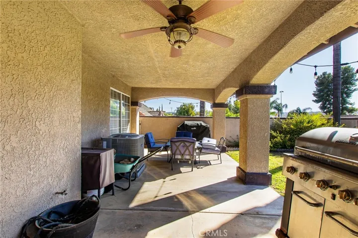 29467 Stampede, Canyon Lake, California 92587