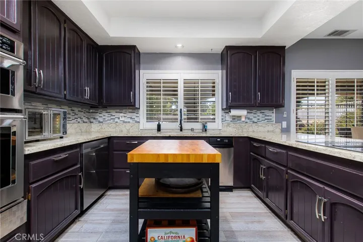 29467 Stampede, Canyon Lake, California 92587