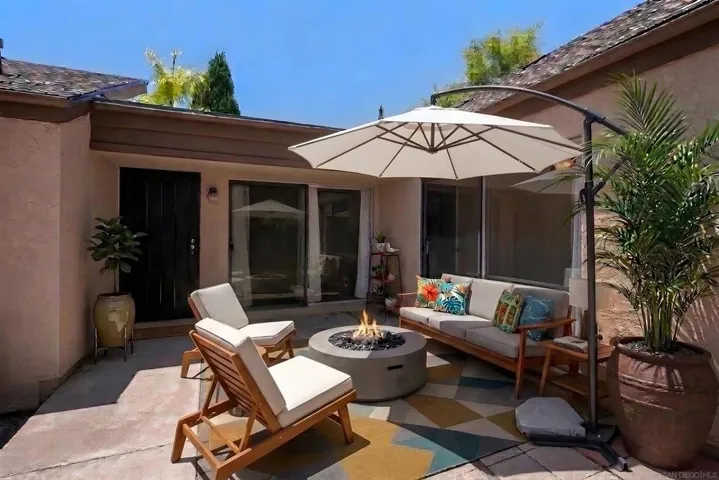 https://zimg.paragon.ice.com/ParagonImages/Property/PA/SDMLS/260016964/8/120/90/1d8a69677a1cf9630b6064689702d86a/3/60de3e6f6cbc434c1bee277d880e56ed/260016964-63bb75a1-47fd-428e-bedf-a3129db7c342.JPG