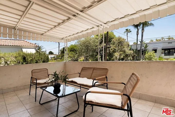 132 N Orange Drive, Los Angeles, California 90036