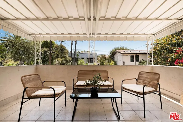 132 N Orange Drive, Los Angeles, California 90036