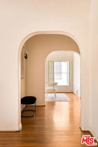 132 N Orange Drive, Los Angeles, California 90036