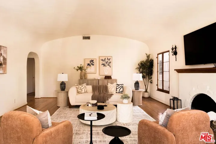 132 N Orange Drive, Los Angeles, California 90036