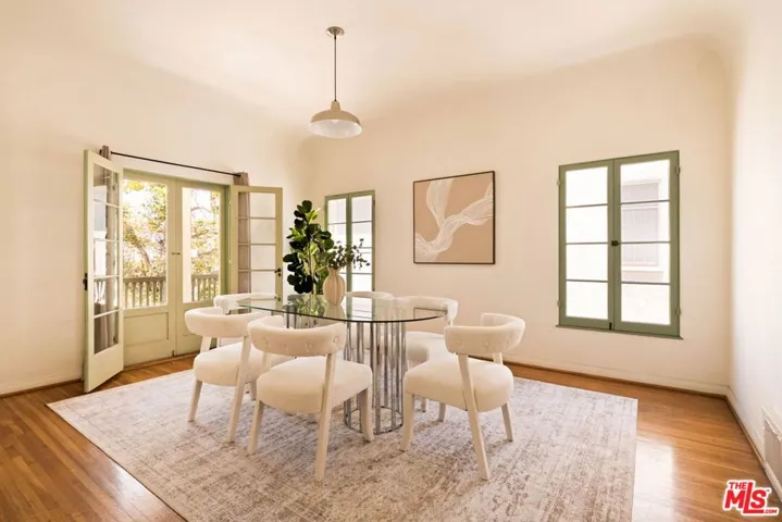 132 N Orange Drive, Los Angeles, California 90036