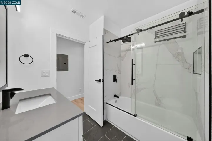 2075 83rd Ave, Oakland, California 94621