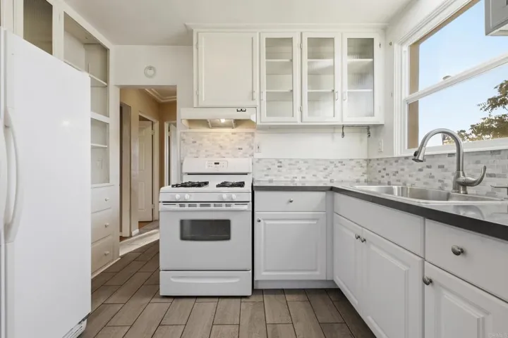 7620 Saranac Avenue, La Mesa, California 91942