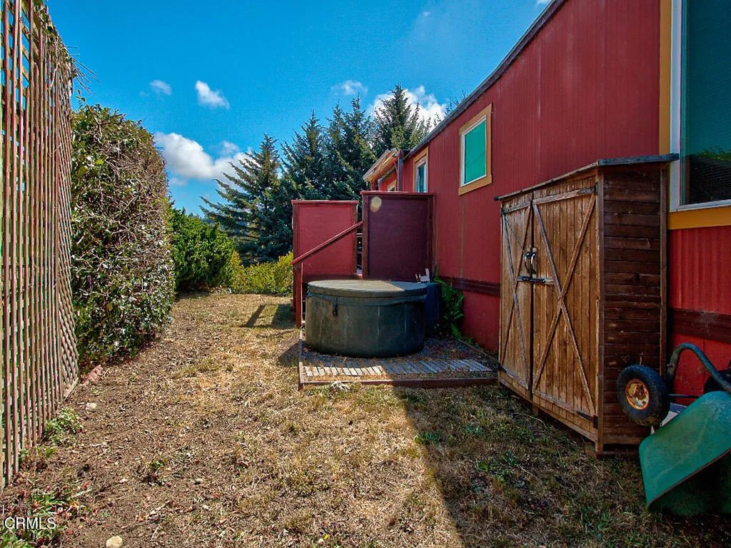 Soft tub included