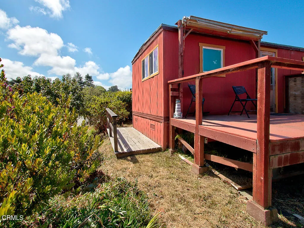 Deck off hall