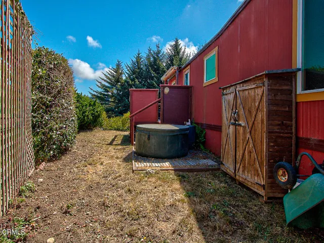 Soft tub included