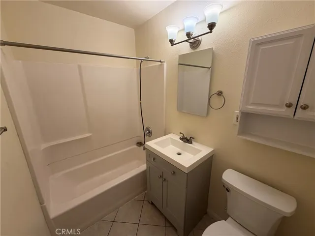 3000 Carl, Riverside, California 92507