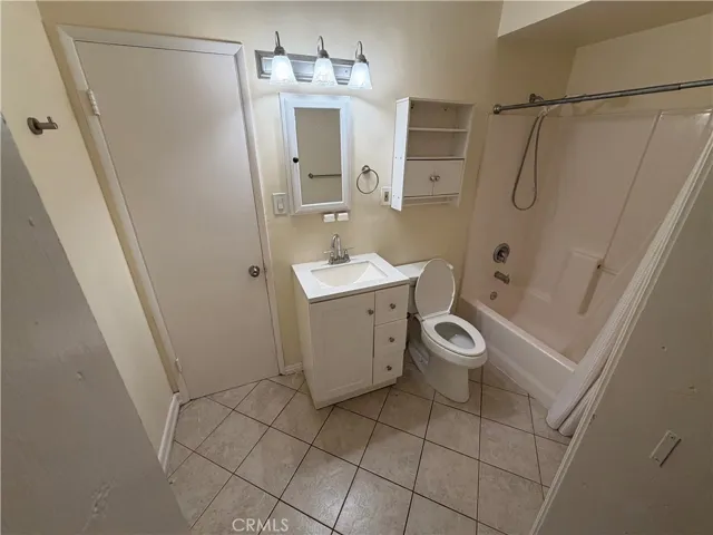 3000 Carl, Riverside, California 92507