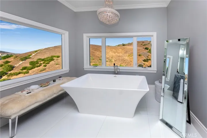 30 Saddlebow, Bell Canyon, California 91307