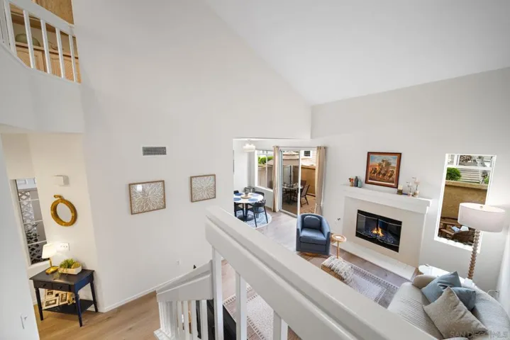 3876 Creststone, San Diego, California 92130