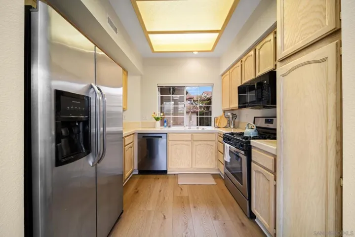 3876 Creststone, San Diego, California 92130
