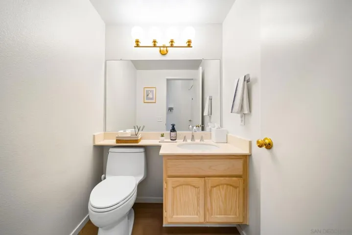 3876 Creststone, San Diego, California 92130