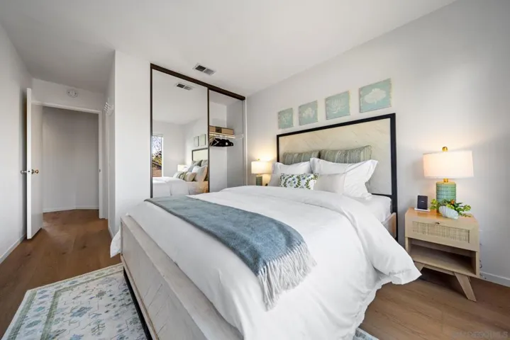 3876 Creststone, San Diego, California 92130