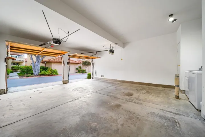 3876 Creststone, San Diego, California 92130