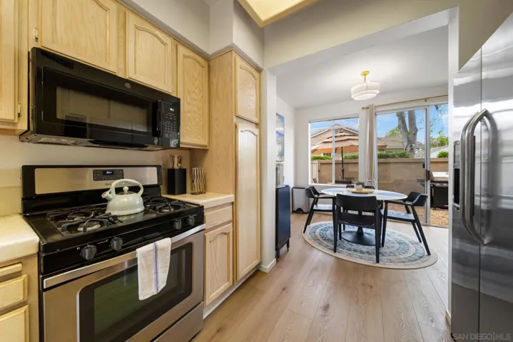 3876 Creststone, San Diego, California 92130