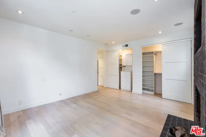 3019 3rd Street 404, Santa Monica, California 90405