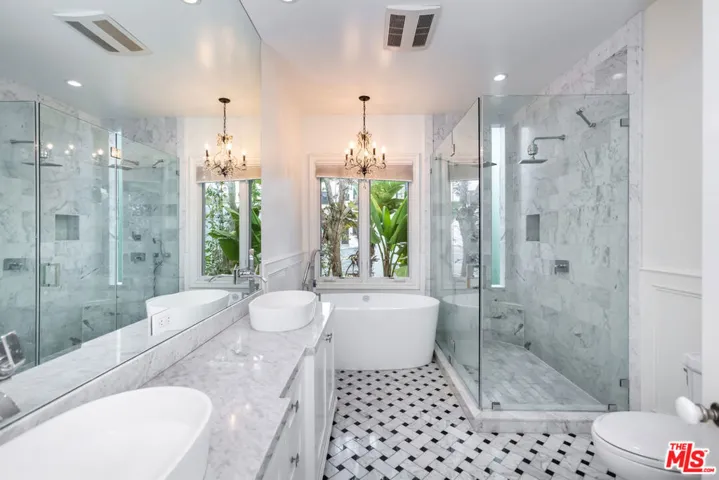 3019 3rd Street 404, Santa Monica, California 90405