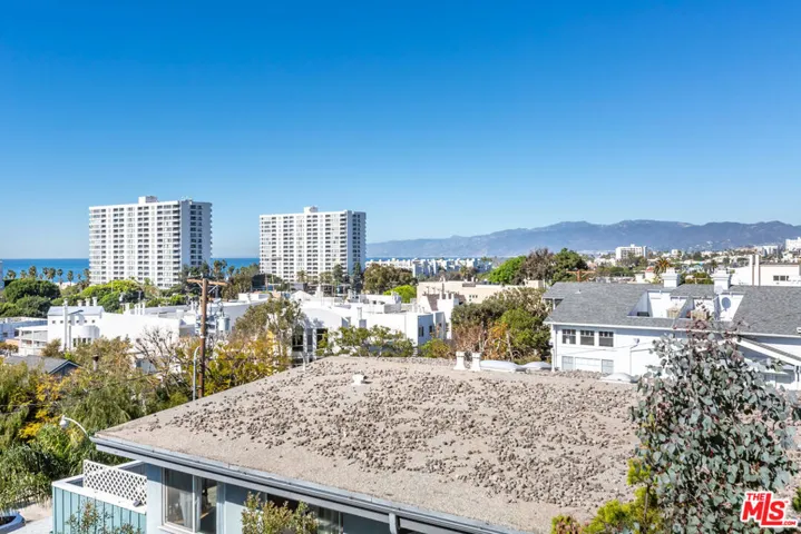 3019 3rd Street 404, Santa Monica, California 90405