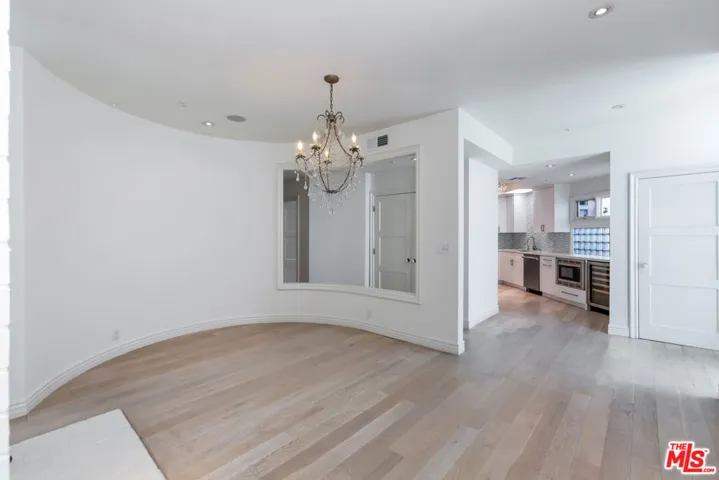 3019 3rd Street 404, Santa Monica, California 90405