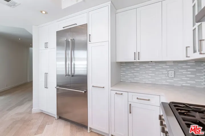 3019 3rd Street 404, Santa Monica, California 90405